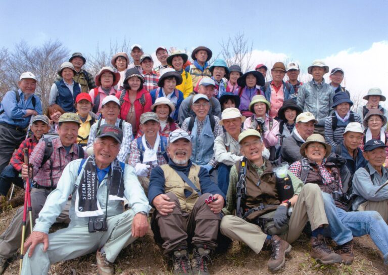 弟見山「カタクリ」見学集合写真